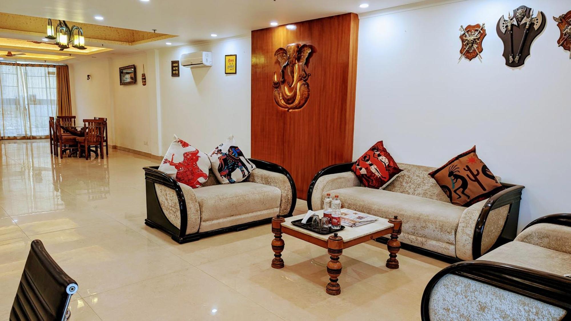 Hotel Moon Taj Near Yashobhoomi Convention Centre Delhi  Luaran gambar