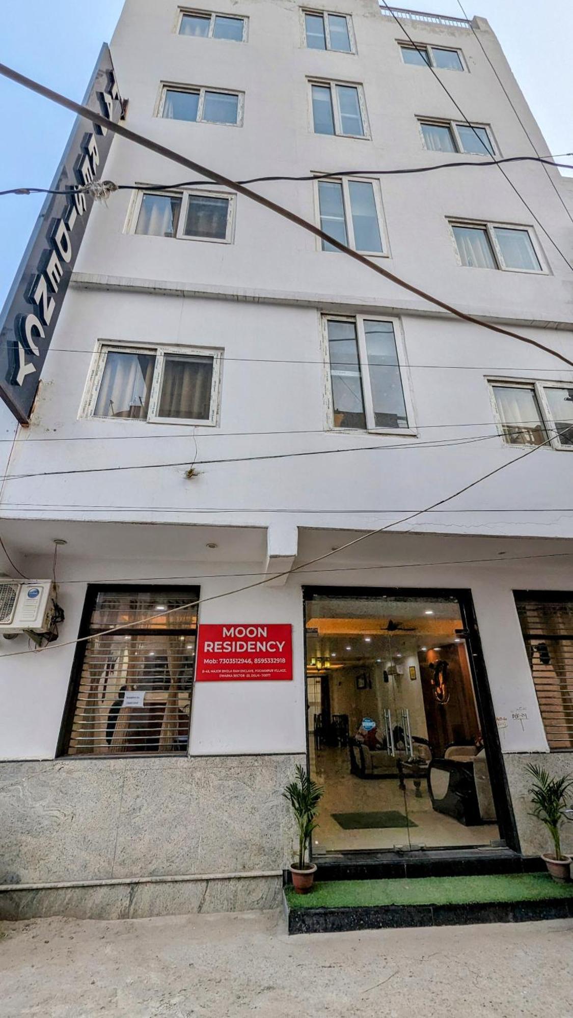 Hotel Moon Taj Near Yashobhoomi Convention Centre Delhi  Luaran gambar