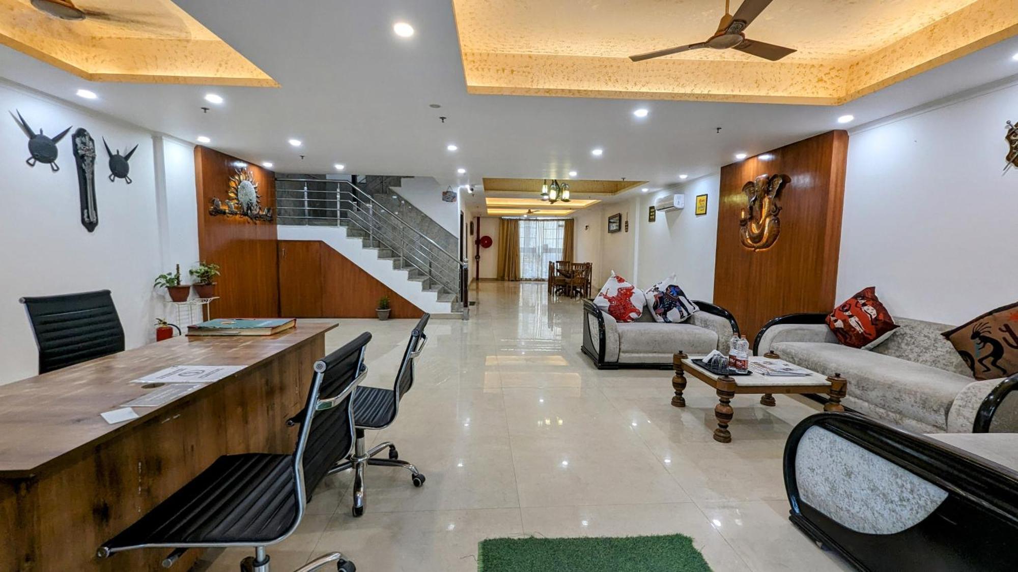 Hotel Moon Taj Near Yashobhoomi Convention Centre Delhi  Luaran gambar