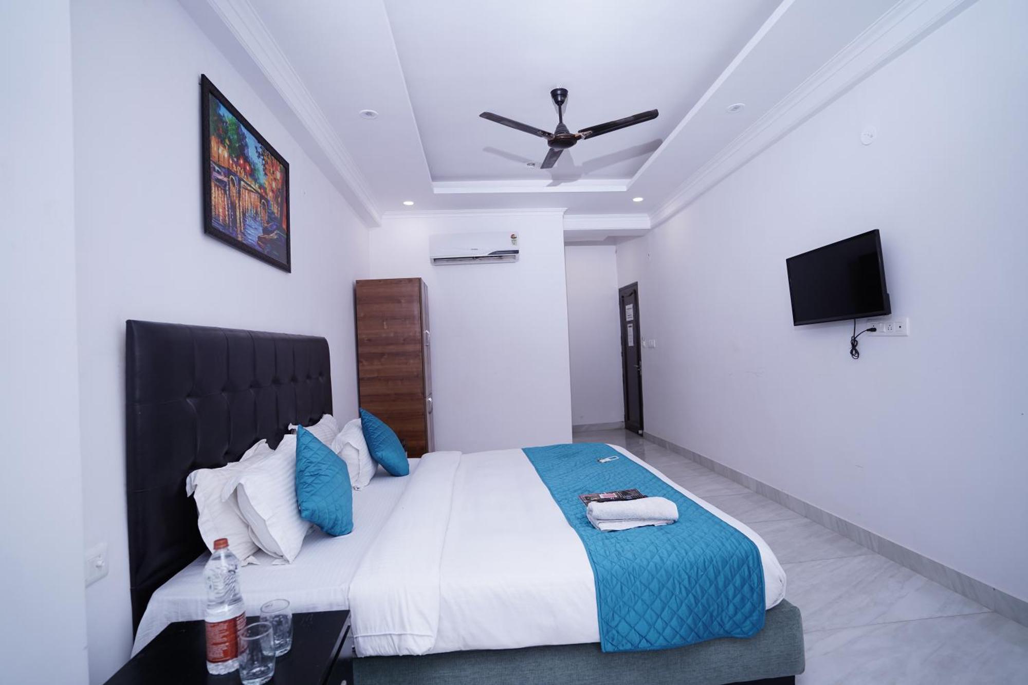 Hotel Moon Taj Near Yashobhoomi Convention Centre Delhi  Luaran gambar