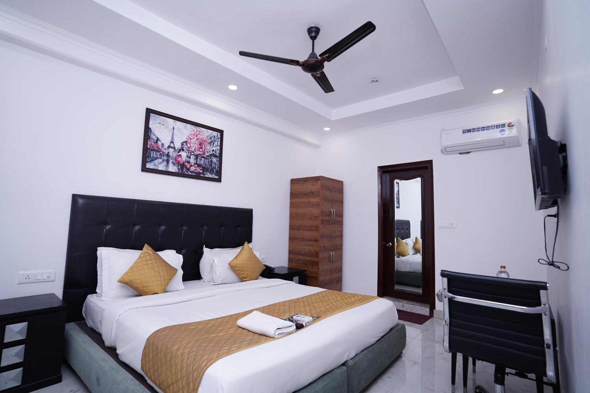 Hotel Moon Taj Near Yashobhoomi Convention Centre Delhi  Luaran gambar